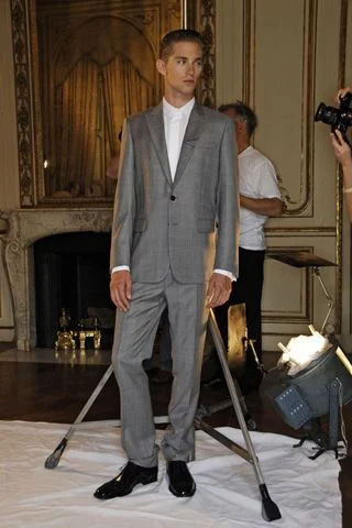 Look 12